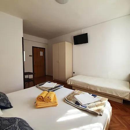 Zeljka 2 3* Crikvenica